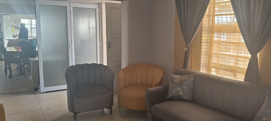 5 Bedroom Property for Sale in Ravensmead Western Cape